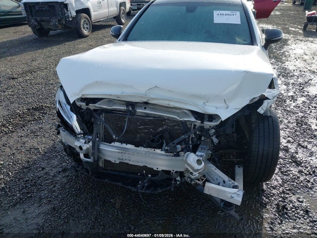 W1KWJ8DB1MG059675 Mercedes-Benz C 300 Coupe
