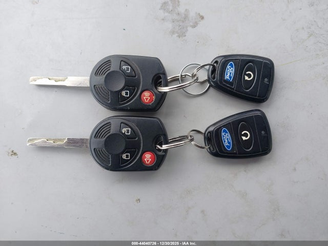 1FMCU0GD8JUB48140 Ford ESCAPE SE