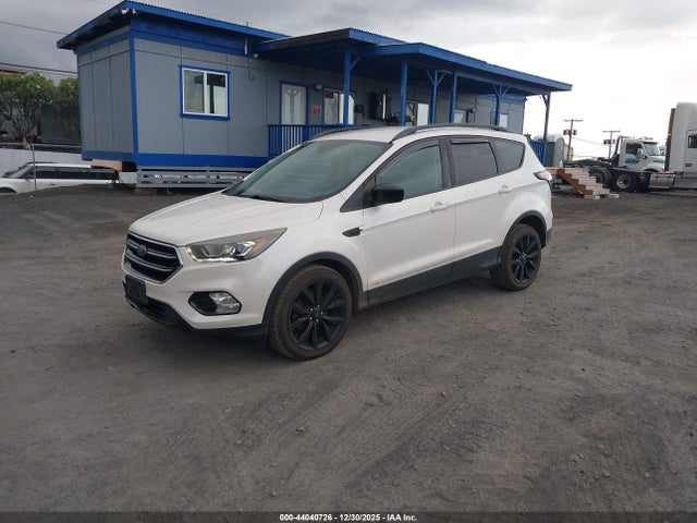 1FMCU0GD8JUB48140 Ford ESCAPE SE