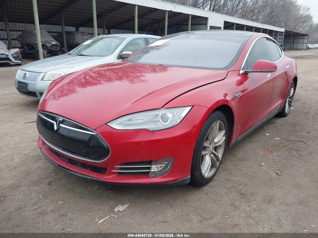 2015 TESLA MODEL S 5YJSA1E15FF119086 Photo 1