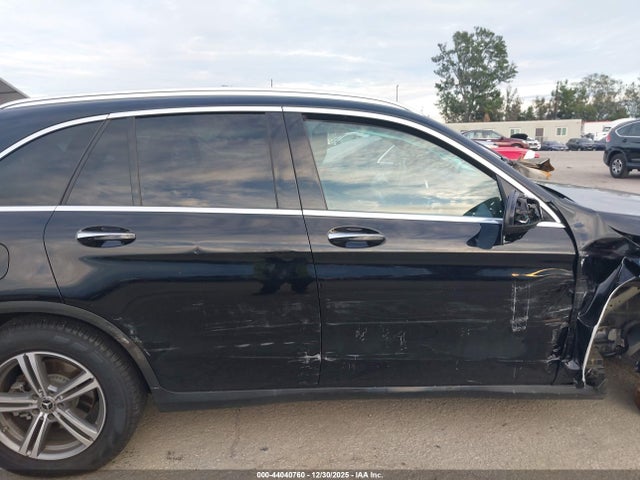 W1N0G8DB8LF858820 Mercedes-Benz GLC 300
