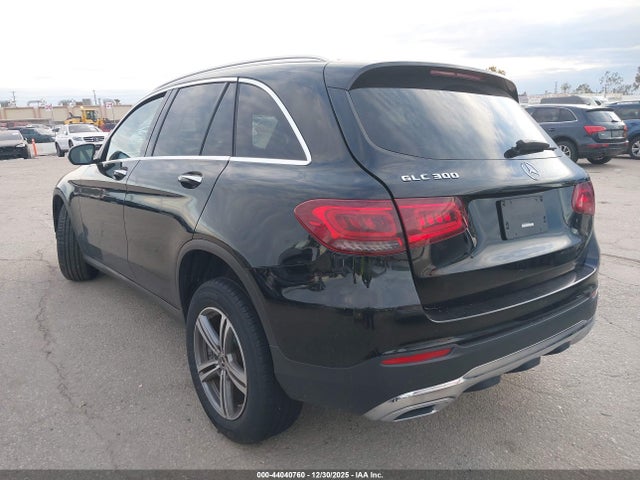 W1N0G8DB8LF858820 Mercedes-Benz GLC 300
