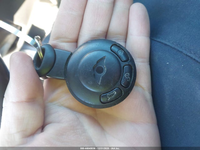 2009 MINI COOPER S CLUBMAN WMWMM33589TP92079 Photo 10