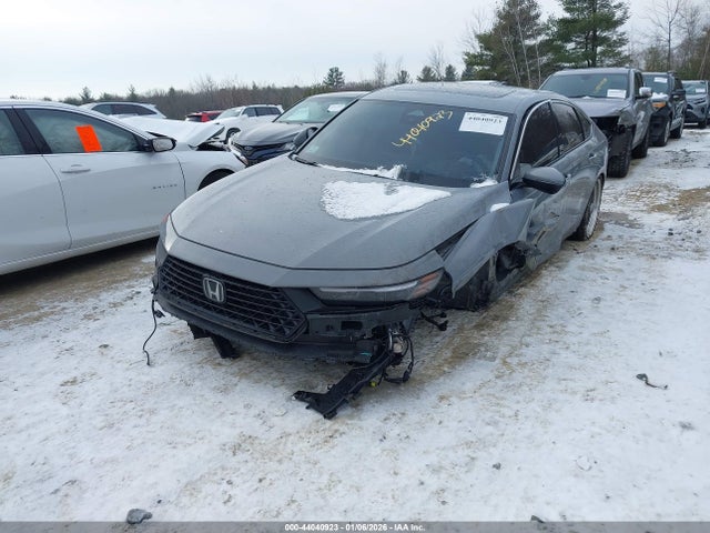 44040923 :رقم المزاد ، 1HGCY2F83RA055324 vin ، 2024 Honda Accord Hybrid Touring مزاد بيع