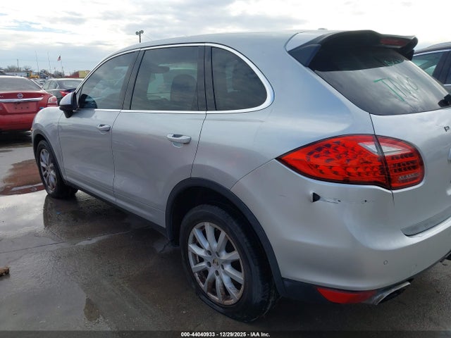 2011 PORSCHE CAYENNE WP1AA2A25BLA02582 Photo 5
