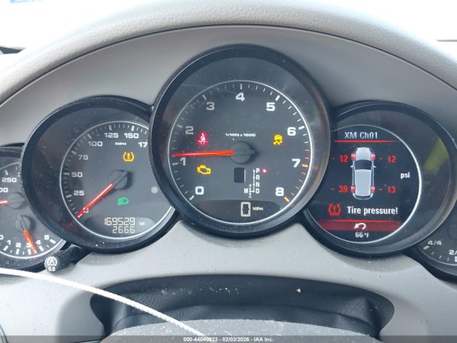 2011 PORSCHE CAYENNE WP1AA2A25BLA02582 Photo 6