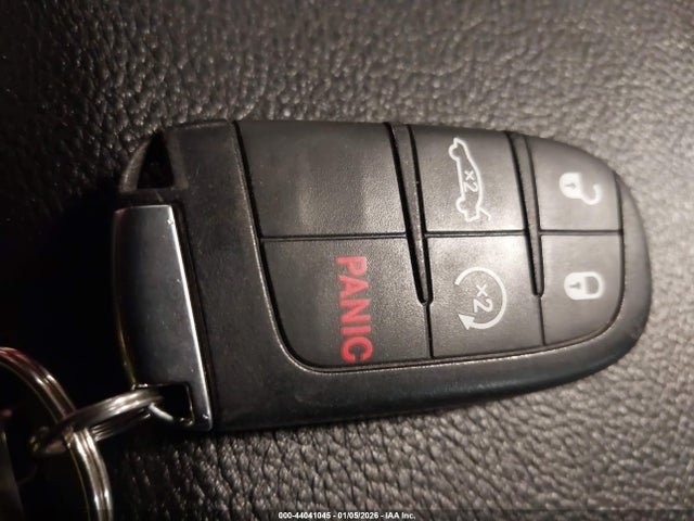 44041045 :رقم المزاد ، 2C3CDZBT3GH214052 vin ، 2016 Dodge Challenger R/t Plus مزاد بيع