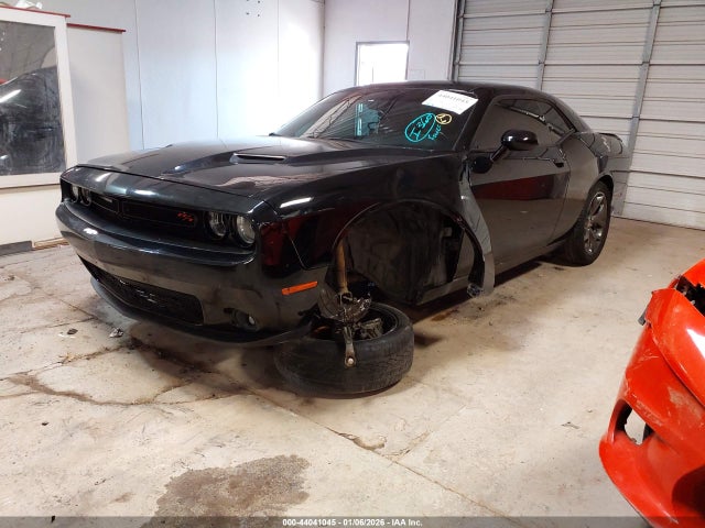 44041045 :رقم المزاد ، 2C3CDZBT3GH214052 vin ، 2016 Dodge Challenger R/t Plus مزاد بيع