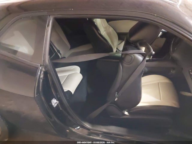 44041045 :رقم المزاد ، 2C3CDZBT3GH214052 vin ، 2016 Dodge Challenger R/t Plus مزاد بيع