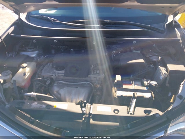 2T3ZFREV7HW362297 Toyota RAV4 LE