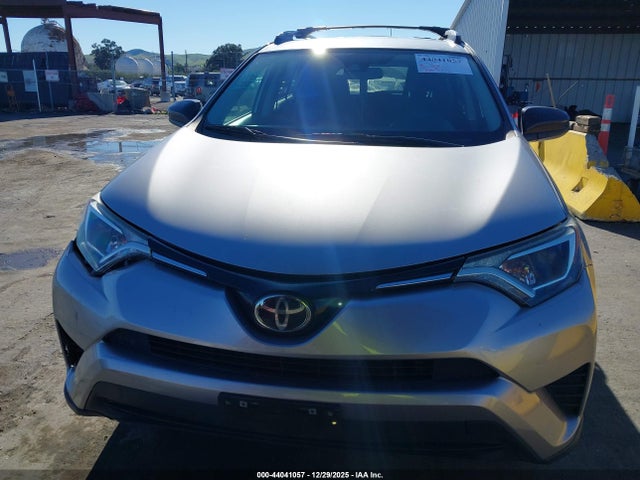 2T3ZFREV7HW362297 Toyota RAV4 LE