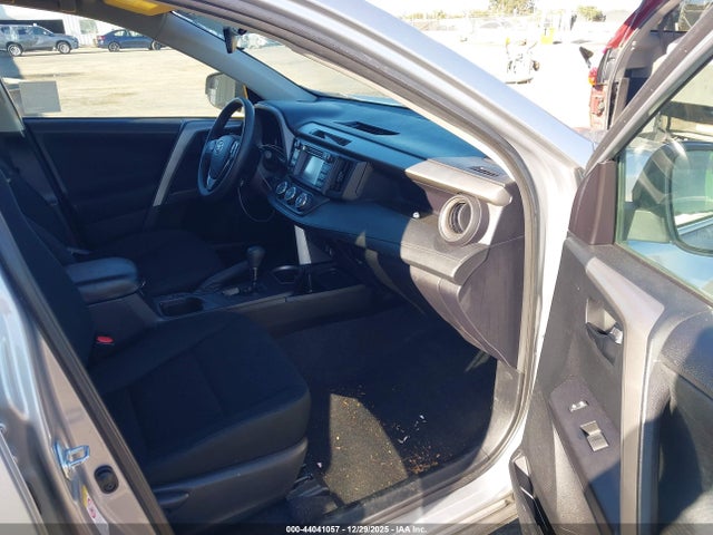 2T3ZFREV7HW362297 Toyota RAV4 LE