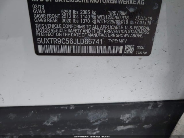 2018 BMW X3 5UXTR9C56JLD66741 Photo 8
