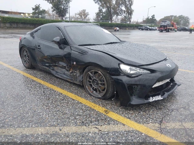 2017 TOYOTA 86 JF1ZNAA10H9702676