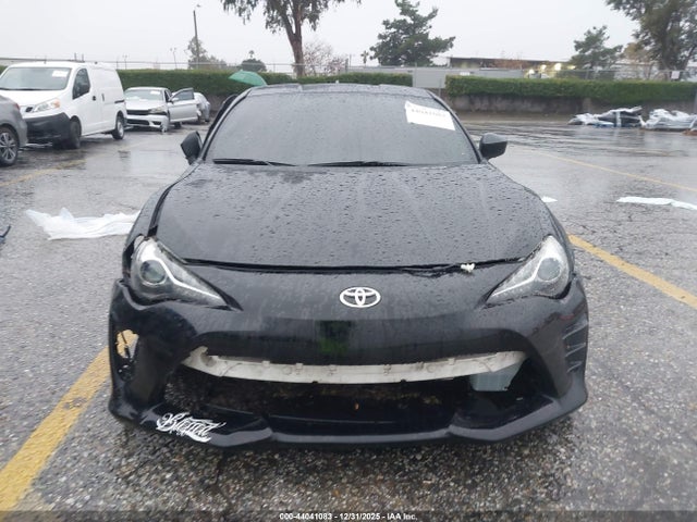 JF1ZNAA10H9702676 Toyota 86