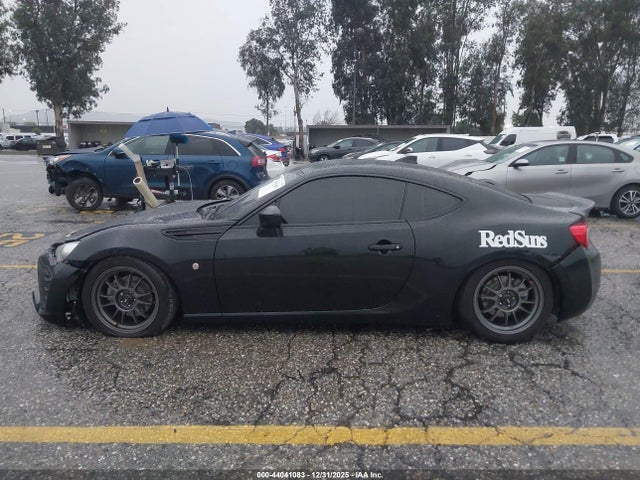 JF1ZNAA10H9702676 Toyota 86