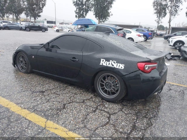 2017 TOYOTA 86 JF1ZNAA10H9702676 Photo 2