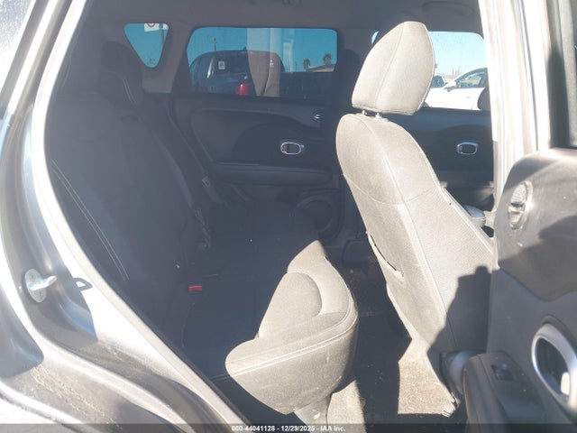KNDJP3A59G7279932 KIA SOUL +