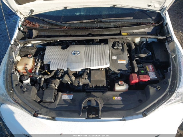 JTDKARFU0J3060235 Toyota Prius Three