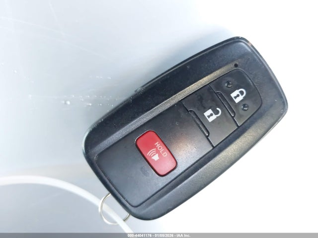 JTDKARFU0J3060235 Toyota Prius Three