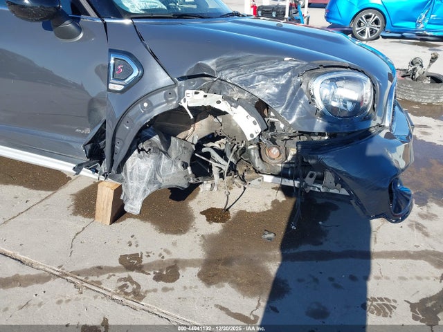 2018 MINI COUNTRYMAN WMZYT5C32J3E62351 Photo 5