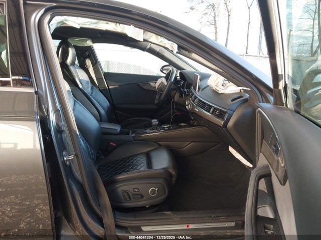 2018 AUDI S4 WAUB4AF45JA001991 Photo 4