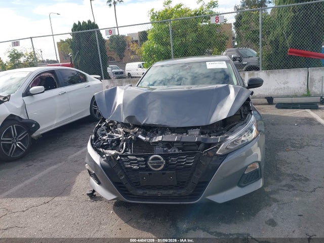 1N4BL4CV8MN415127 Nissan Altima Sr Fwd