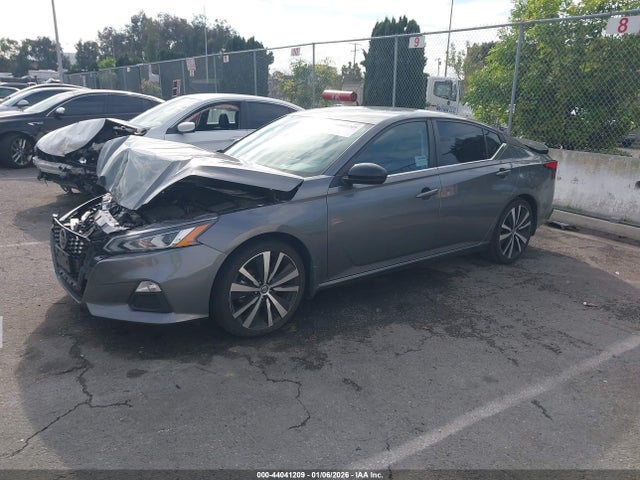 1N4BL4CV8MN415127 Nissan Altima Sr Fwd