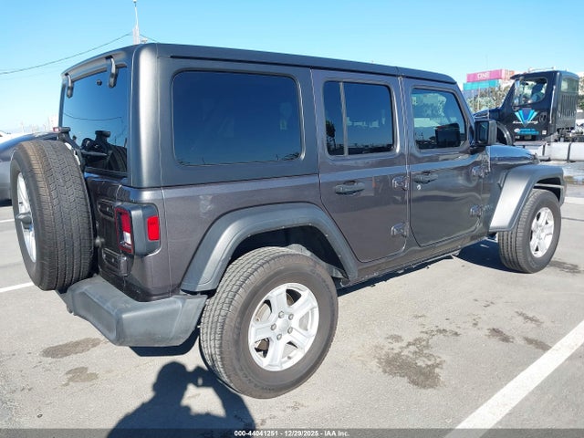 1C4HJXDG2NW152608 Jeep Wrangler Unlimited Sport S 4x4