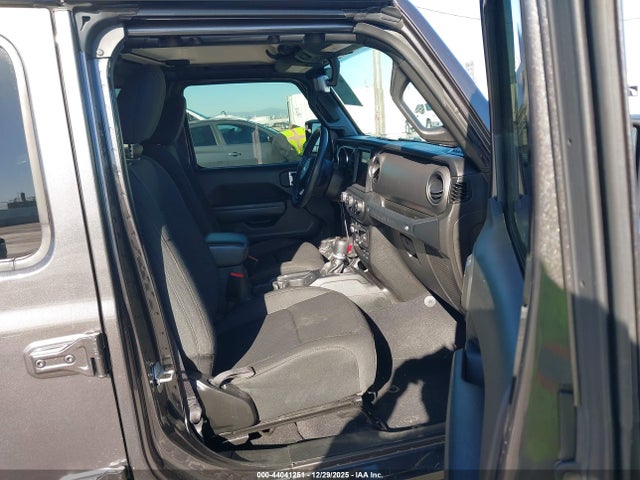 1C4HJXDG2NW152608 Jeep Wrangler Unlimited Sport S 4x4