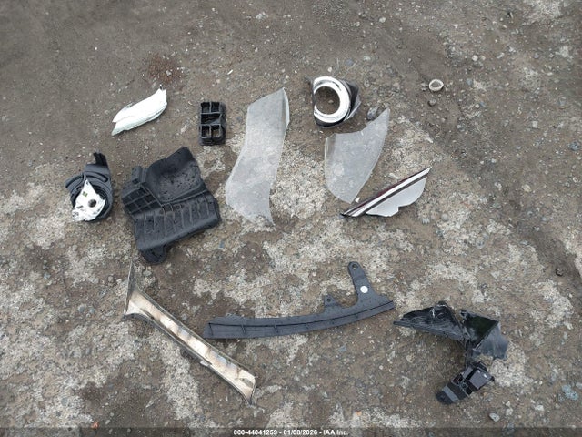 4T1BF1FK1HU421649 Toyota CAMRY SE