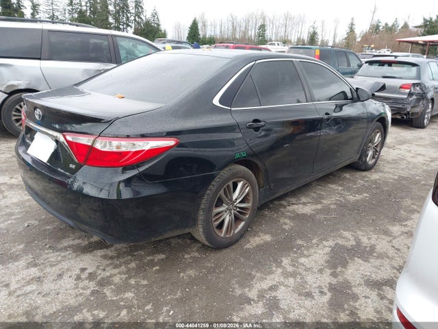 4T1BF1FK1HU421649 Toyota CAMRY SE