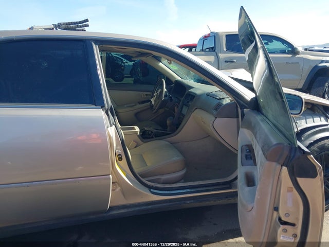 2000 Lexus Es 300 მანქანა იყიდება აუქციონზე, vin: JT8BF28G4Y5076175, აუქციონის ნომერი: 44041366