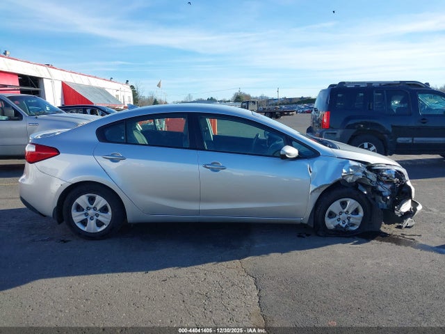 KIA FORTE LX 2015 KNAFK4A66F5312752 Image 13
