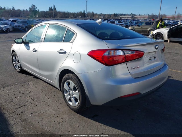 KIA FORTE LX 2015 KNAFK4A66F5312752 Image 3