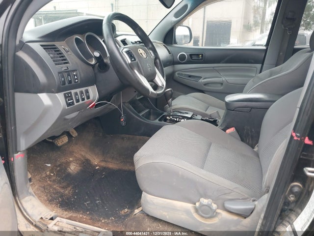 44041421 :رقم المزاد ، 3TMLU4EN6CM083223 vin ، 2012 Toyota Tacoma Base V6 مزاد بيع