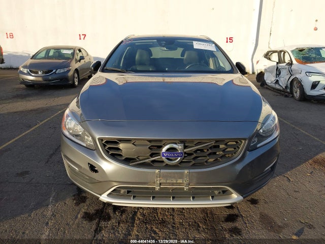 YV440MWK3J2044997 Volvo V60 Cross Country T5