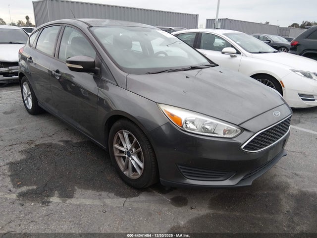 Ford FOCUS SE 2015 1FADP3K23FL369235 Image 6