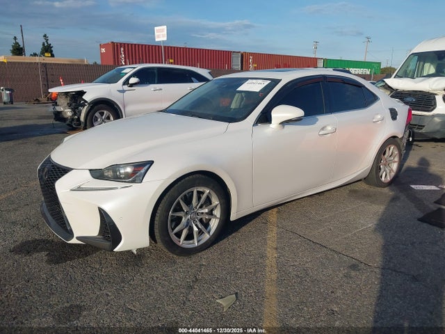 Lexus IS 200T 2017 JTHBA1D24H5040098 Image 2