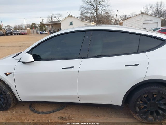 5YJYGDEE0MF245804 Tesla Model Y Long Range Dual Motor All-wheel Drive