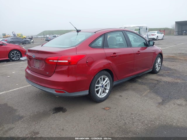 Ford FOCUS SE 2015 1FADP3F28FL327279 Image 4