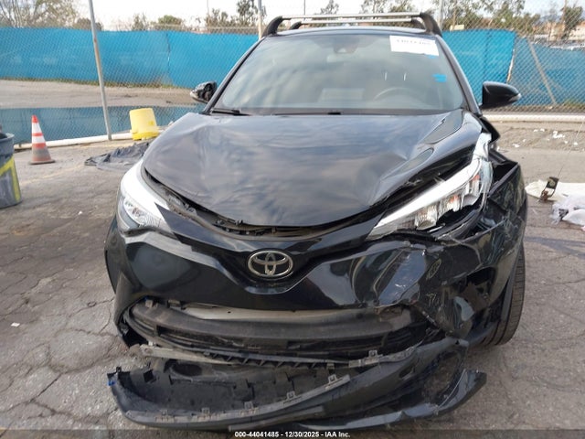JTNKHMBX1L1076744 Toyota C-HR XLE
