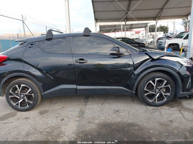 JTNKHMBX1L1076744 Toyota C-HR XLE