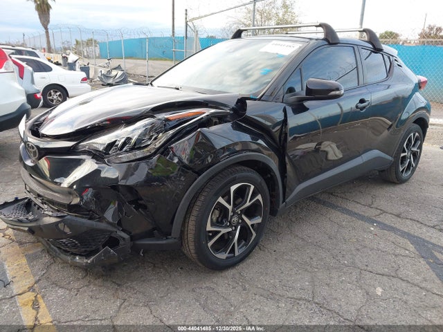 2020 TOYOTA C-HR JTNKHMBX1L1076744 Photo 1