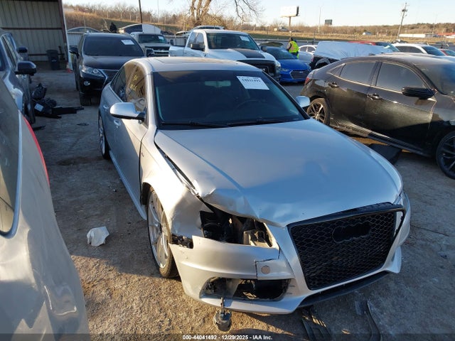 2012 Audi A4 2.0t Premium მანქანა იყიდება აუქციონზე, vin: WAUEFAFL6CN003324, აუქციონის ნომერი: 44041492