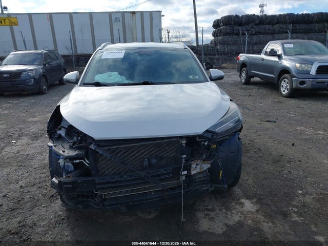 KM8J3CAL1KU868845 Hyundai Tucson Limited