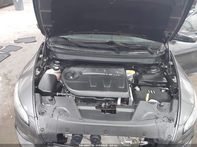 44041730 :رقم المزاد ، 1C4PJMLX4JD603782 vin ، 2018 Jeep Cherokee Latitude Plus 4x4 مزاد بيع