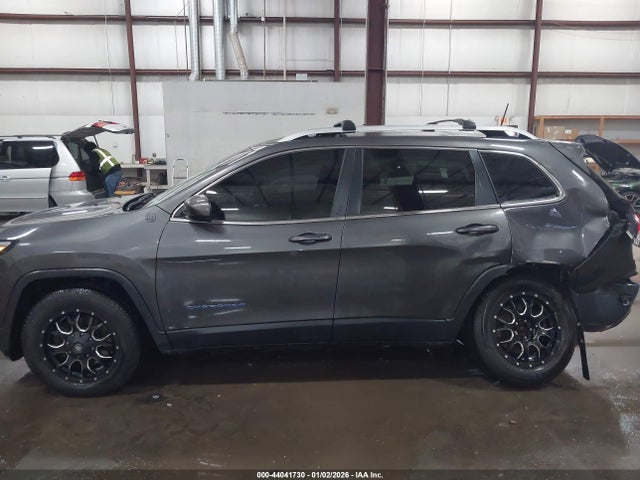 44041730 :رقم المزاد ، 1C4PJMLX4JD603782 vin ، 2018 Jeep Cherokee Latitude Plus 4x4 مزاد بيع