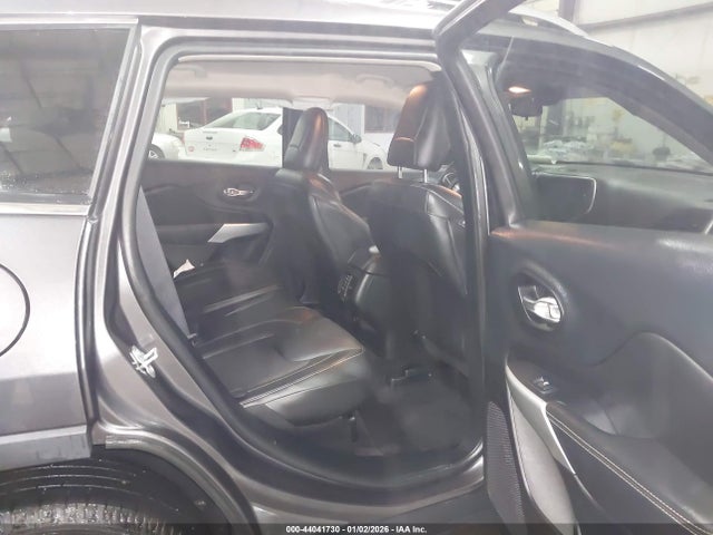 44041730 :رقم المزاد ، 1C4PJMLX4JD603782 vin ، 2018 Jeep Cherokee Latitude Plus 4x4 مزاد بيع