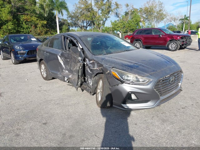 2019 Hyundai Sonata Se მანქანა იყიდება აუქციონზე, vin: 5NPE24AFXKH738761, აუქციონის ნომერი: 44041745